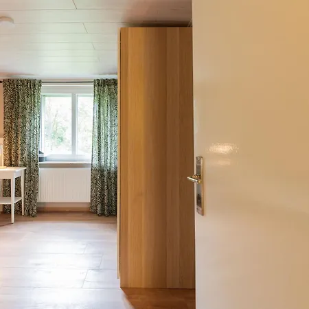 Huus De Freese 35224 בית נופש *