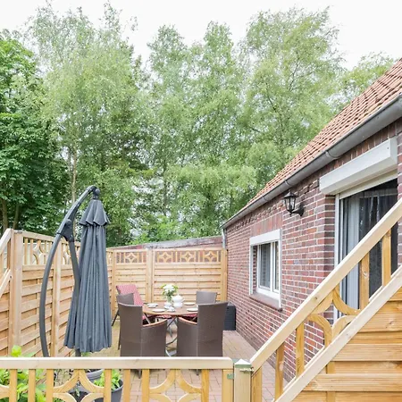 Huus De Freese 35224 בית נופש *