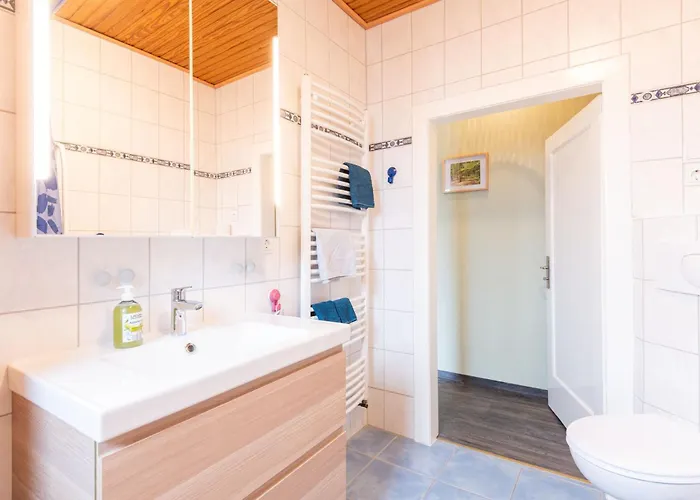 بيت للعطل Huus De Freese 35224 *