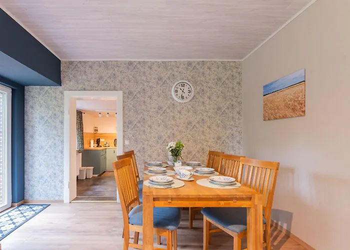 Huus De Freese 35224 بيت للعطل *